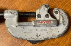 2 Ridgid (No. 15) 3/16 to 1-1/8 and (No. 151) 1/4 to 1-5/8 Tubing / Pipe Cutter