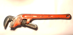 RIDGID E18 Pipe Wrench, 18&Prime; Offset Pipe Wrench plumbing vtg USA heavy-duty tool