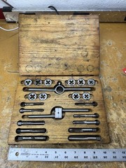 Vintage Tap & Die Set Fractional Sizes 1/4-20 to 1/2-20 Wood Case Greenfield
