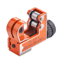 Minimum Pipe O. D Size 0.125 In. to 1.125 In. O. D. Size Tubing Cutter, 1-1/8 In