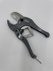 HDX Ratchet PVC Cutter 1-5/8&Prime; 42mm