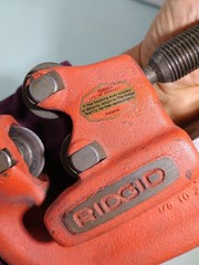 Rigid 2A/202 Heavy Duty No. 1-2 Pipe Cutter Tool 1/8 in To 2 in