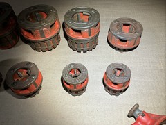 Ridgid 12R manual pipe threader Set 1/4-2&Prime; NPT & 00R with Ratchets 10 pieces ￼