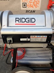Ridgid 1224 Pipe Threading Machine &ndash; Seller Refurbished w/ 2 Dies