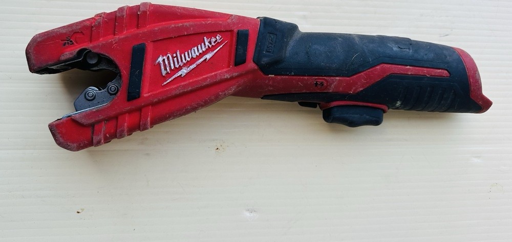Milwaukee 2471-20 M12 Cordless Copper Tubing Cutter (Tool Only)