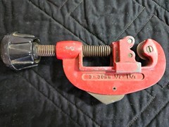 THREE ~ Screw Feed Tubing Cutters ~ Used ~ (2) 1/8&Prime; &ndash; 1-1/8&Prime; & (1) 1/8&Prime; &ndash; 5/8&Prime;