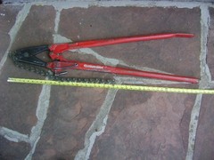 Wheeler Mfg Cast Iron Pipe Chain Snap Cutter Model 590. 27&Prime; Chain.