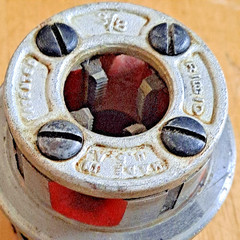 Ridgid 3/8&Prime; 111-R Die Head Complete NEW NOS FREE SHIPPING