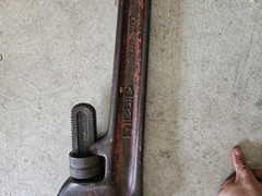 Ridgid Heavy Duty Pipe Wrench 48in / Forged Steel / Sharp Teeth / Ships Free