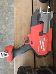 MILWAUKEE 3469-20 M18 FUEL 1/2&Prime;- 1&Prime; STEEL PIPE CUTTER (TOOL-ONLY) Used