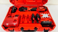 Milwaukee M18 Short Throw Press Tool Kit with PEX Crimp Jaws 2674-22C