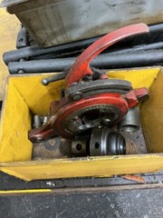 MO-6711, RIDGID 1822-1 PORTABLE PIPE THREADER. 120 V. 60 HZ. 15 A.