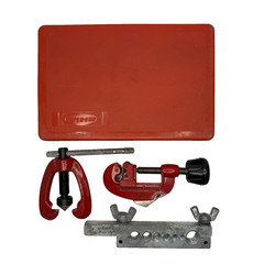 Super Ego Flaring Tool w/ Super Ego Steel Pipe Cutter &ndash; Good Used Condition