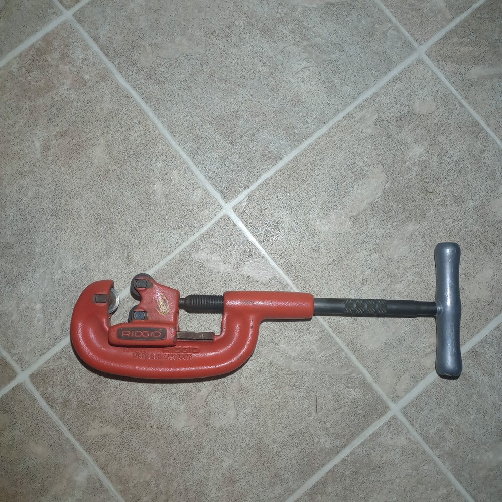 Vintage Ridgid No. 1 &ndash; 2 Heavy Duty 1/8&Prime; to 2&Prime; Inch No. 2A Pipe Cutter Rigid