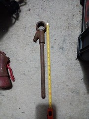 Vintage 17&Prime; Toledo Pipe Threading Machine Company Ratchet Head Handle w/ Die