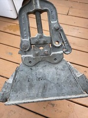 Vintage MARK MFG Co Chicago No. 1 Pipe Vise Bench Mount Pipe Fitting Plumbing