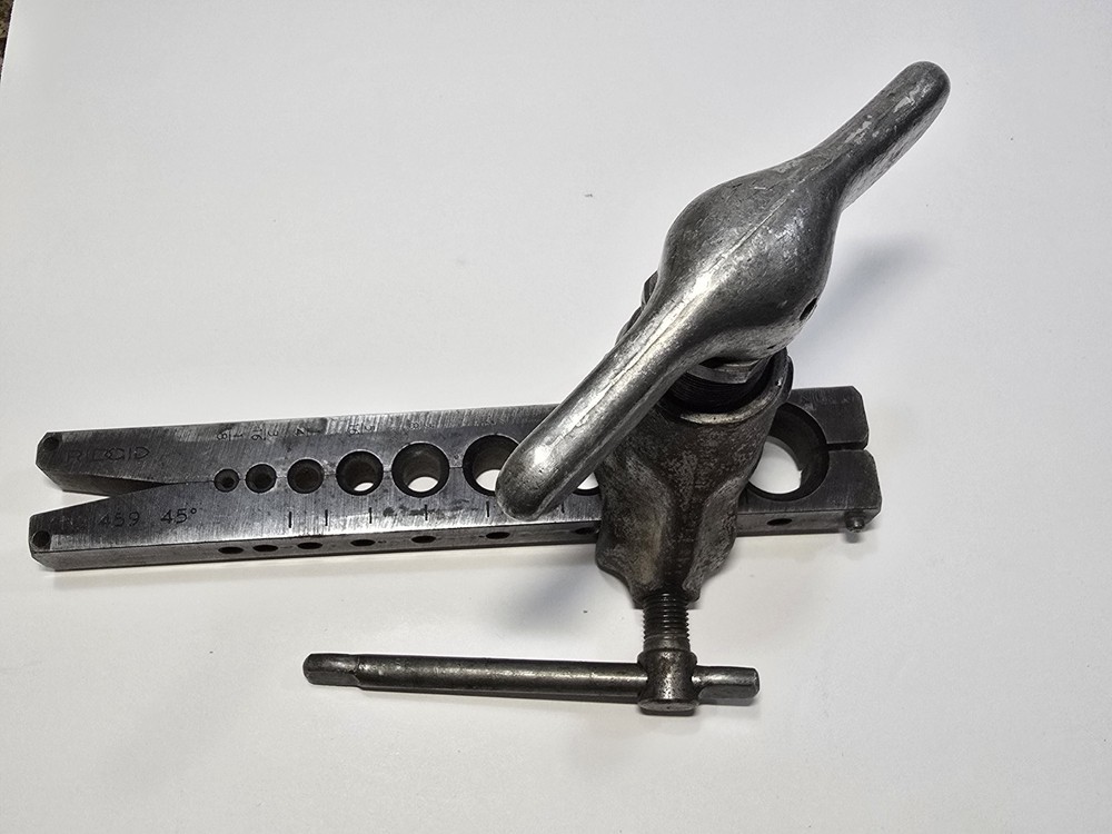 Ridgid 45 Degree Pipe Tube Flaring Tool 459 USA Non-Ratcheting 1/8&Prime; &ndash; 3/4&Prime;