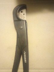 Flexible Tube Cutter Reversible Blade with Built-in Latch for Storage Aluminum..