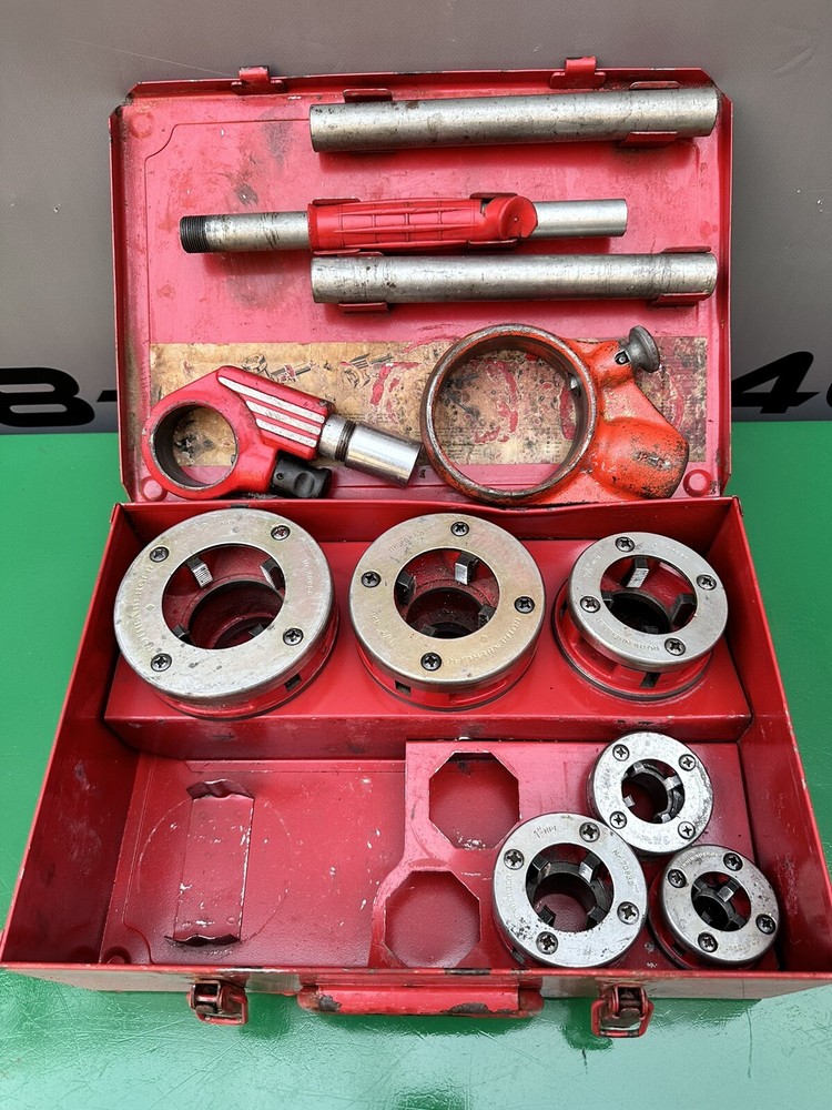 ROTHENBERGER 70905 Manual Ratchet Pipe Threader Set &frac12;&rdquo; to 2&rdquo; NPT