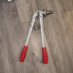 Sioux Chief 1/2&Prime; & 3/4&Prime; PEX Expansion Tool