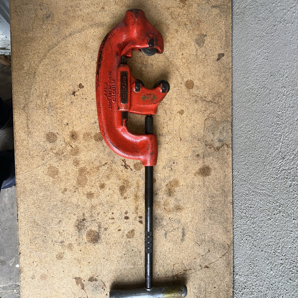 Used: Ridgid No. 3-S Pipe Cutter 1&Prime; to 3&Prime; Capacity Heavy Duty w/Handle USA