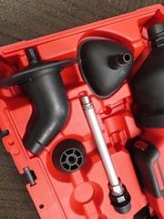 Milwaukee AIRSNAKE M12 Drain Cleaning Air Gun Kit 2572B-21 Attachments/Battery