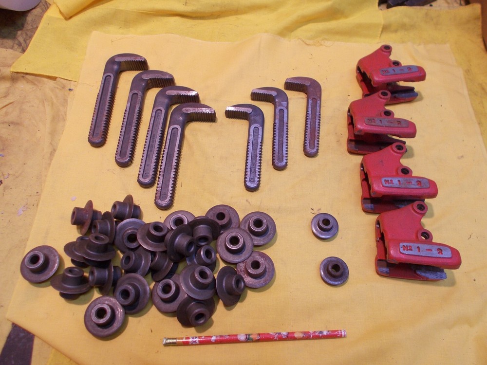 RIDGID PIPE CUTTER WHEELS AND PIPE WRENCH PARTS LOT F-3-S F-229 No. 1-2 ETC
