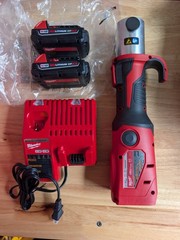 Milwaukee M18 2922-20 Press Tool with Charger, & 2 Batteries EXCELLENT