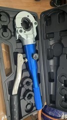 Hydraulic Pipe Crimping Tool GC-1632 with 1/2&rdquo;, 3/4&rdquo;, 1&rdquo; Dies / Copper & PEX