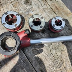 NPT Pipe Threader Die Head Set 1/2&rdquo;, 3/4&rdquo;@ 1&rdquo; With Handle