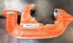 RIDGID 32840 Model 4-S Heavy-Duty Pipe Cutter, 2-inch to 4-inch Steel Pipe USA