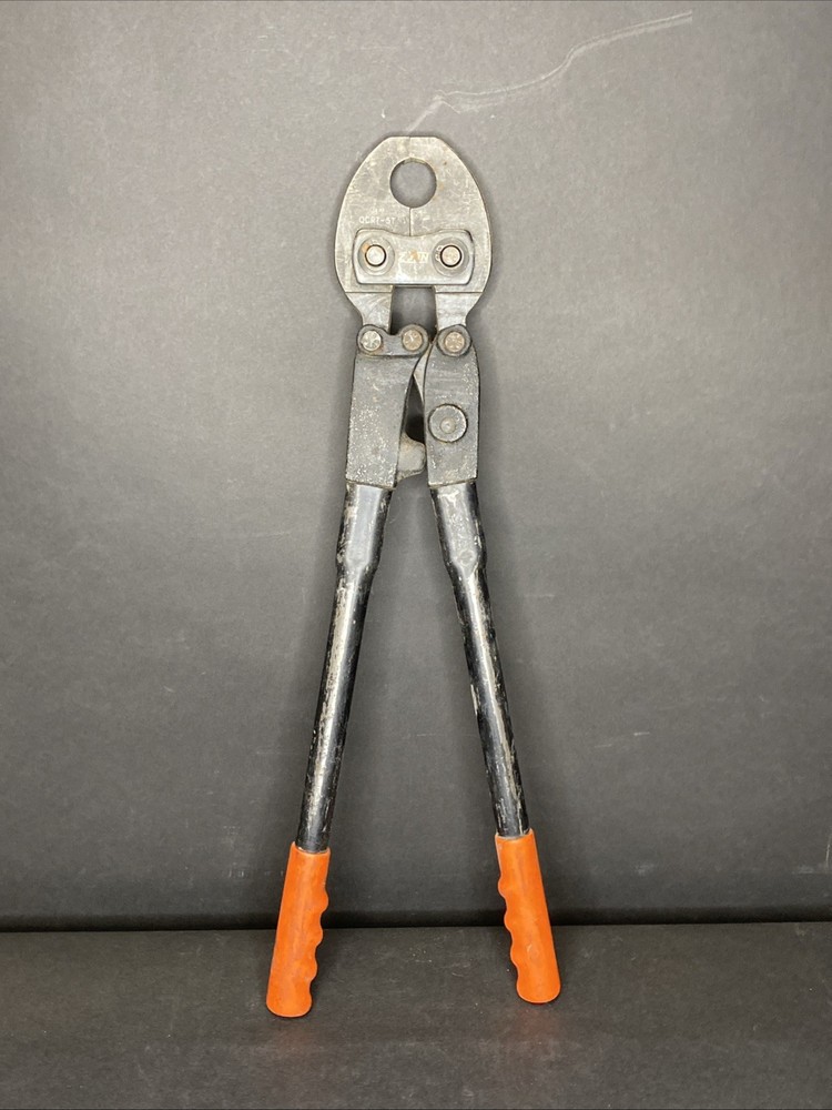 ZURN ~ Cable PEX Crimping Tool 1&Prime; ~ OCRT-5T ~ Used Z1