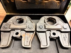 Nibco PC-17S 1-1/2&rdquo; & 2&rdquo; CTS Standard Press Jaw Set With Metal Case