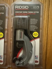 2 RIDGID C-STYLE CUTTERS 57008 & 2 SWING CUTTERS 31622