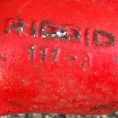 Ridgid 111-R & 00-R Ratcheting Die Heads W/ Dies 1 1/4&Prime; & 1/2&Prime; + 22&Prime; Handles