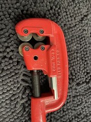 Reed Mfg 03335 2-4 1/2-2&Prime; 21-63mm Steel Pipe Cutter