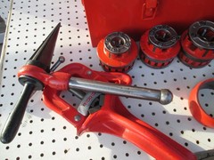 RIDGID 700 T2 PIPE THREADER w NPT 12R heads and dies Set EXC. TOOL