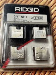 Ridgid 37830 3/4&Prime; NPT RH Threading Dies
