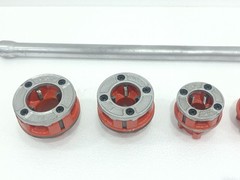 RIDGID 11 R BSPT MANUAL PIPE THREADER SET WITH RATCHET USA ACCESSORIES AS SHOWN