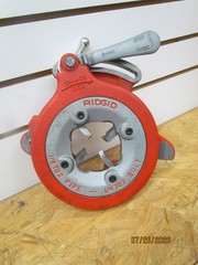 Ridgid 811A Die Head with 1&Prime; &ndash; 2&Prime; NPT Die Set