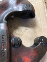 RIDGID 2&rdquo;-4&rdquo; 4S HEAVY DUTY PIPE CUTTER, 32840