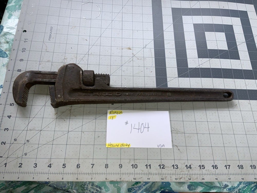 Vintage Ridgid 18&Prime; HEAVY DUTY Pipe Wrench Made by Ridge Tool Co. Elyria Ohio USA