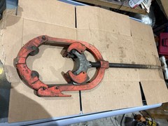 Ridgid 466 4-6&Prime; Pipe Cutter Wrap Around Hinged 4 Wheel black pipe