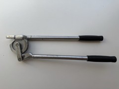 Manual Tubing / Pipe Bender Tool &ndash; Adjustable 0-180&deg; Angle Bending