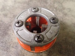 Ridgid 36890 00-R 1/2&Prime; NPT RH Alloy Steel Manual Pipe Threader Die Head (BN28)