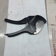 Husky Ratcheting Pipe Cutter Model 1003005272 MPN 1003005272 Ratchet Type
