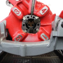 1/2 to 2&Prime; Universal Electric Pipe Threaded Threading Machine Speed Grip Chuck