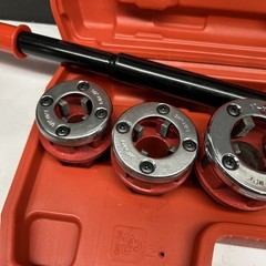 With 4 Dies 1/2&Prime; 3/4&Prime; 1&Prime; 1 1/4&rdquo; Pipe Threading Tool Manual Ratchet Pipe Threader