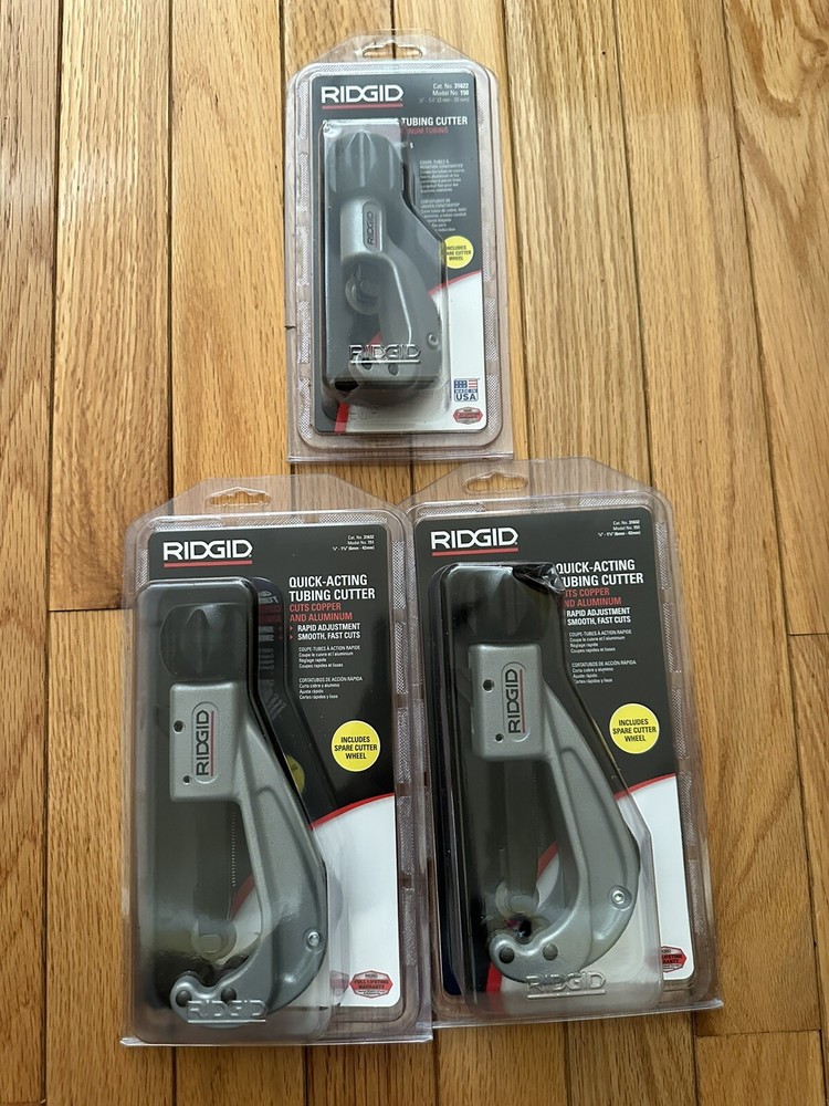 2 RIDGID QUICK ACTING TUBE CUTTER 31632 & 1 CONSTANT SWING CUTTER 31622