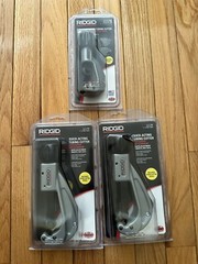 2 RIDGID QUICK ACTING TUBE CUTTER 31632 & 1 CONSTANT SWING CUTTER 31622
